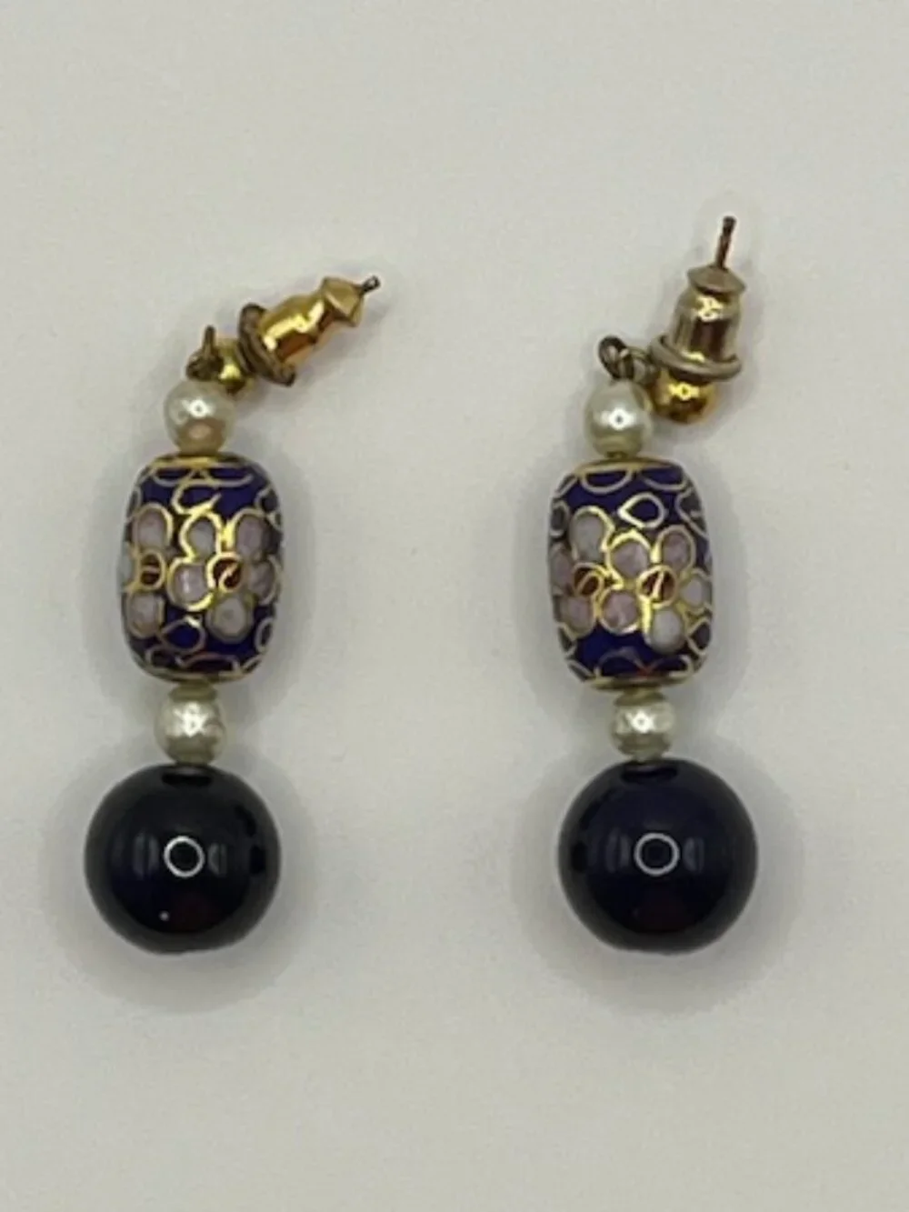 VINTAGE | Blue, pierced earrings pearls on top Cloisonné-EUC